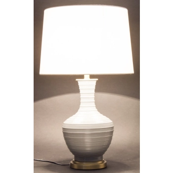 Lampa Z Kloszem Ii Cz.-Prom.
