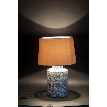 Lampa Z Kloszem (4) Ii Cz.-Prom.