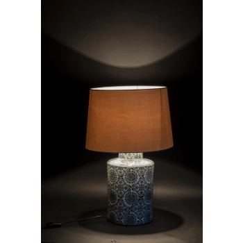 Lampa Z Kloszem (4) Ii Cz.-Prom.